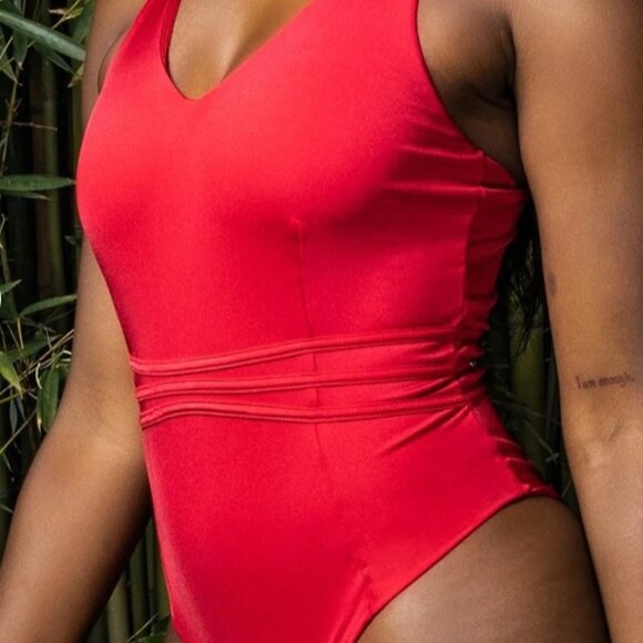 Buffbunny Collection Pleat The 5th One Piece Bae Watch Red Medium NWT - Picture 2 of 14